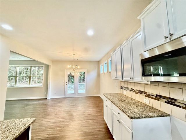 5190 Amberland Square, Atlanta, GA 30349