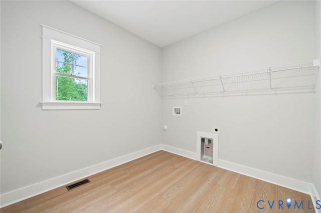 8570 Roden Dr, Mechanicsville, VA 23111