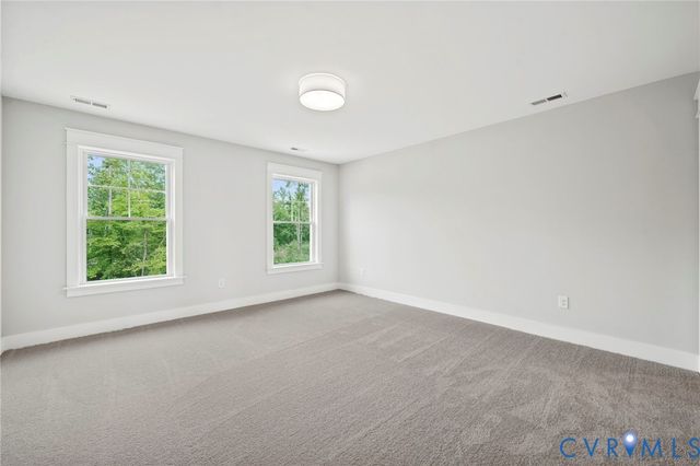 8570 Roden Dr, Mechanicsville, VA 23111