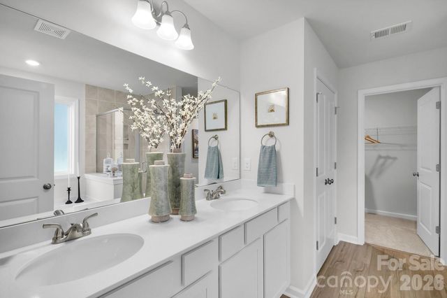 4017 Juno Drive 189, Charlotte, NC 28215