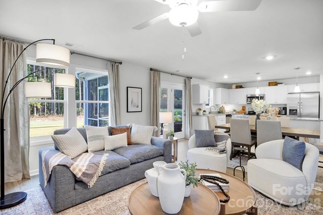 4017 Juno Drive 189, Charlotte, NC 28215