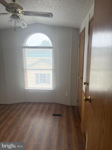 22 HINDEN HOMES TRA CT, Denver, PA 17517