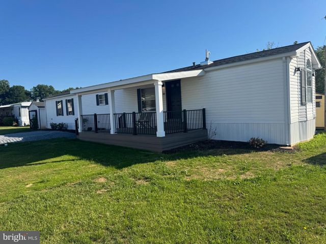 22 HINDEN HOMES TRA CT, Denver, PA 17517