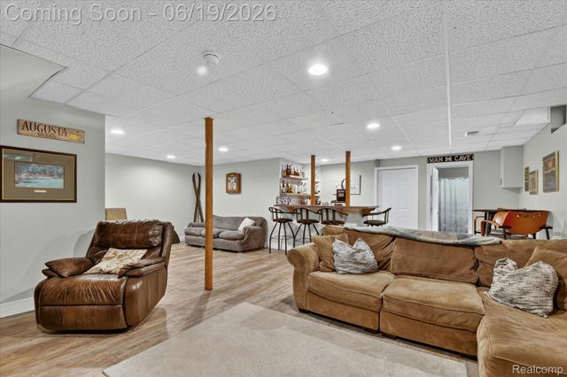 7040 McGuire Road, Tyrone Township, MI 48430