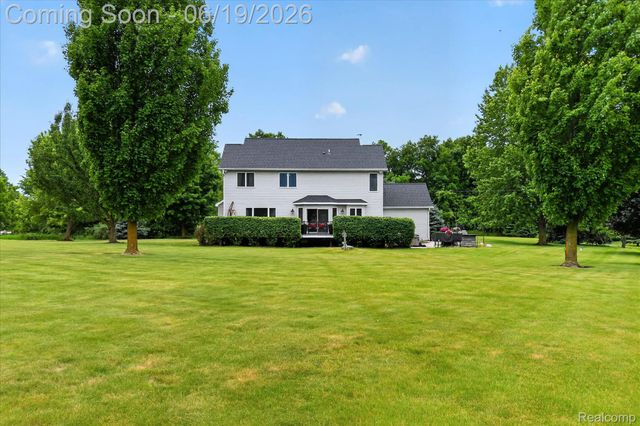 7040 McGuire Road, Tyrone Township, MI 48430