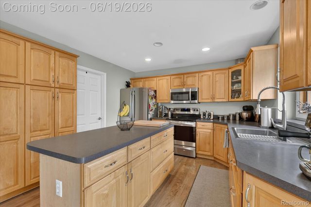 7040 McGuire Road, Tyrone Township, MI 48430
