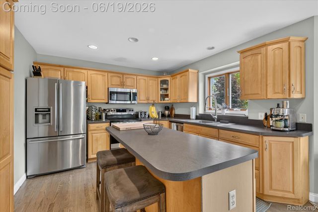 7040 McGuire Road, Tyrone Township, MI 48430