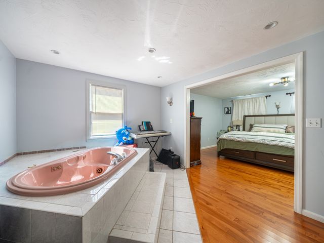 8 Spinney Path 4, Lynn, MA 01902