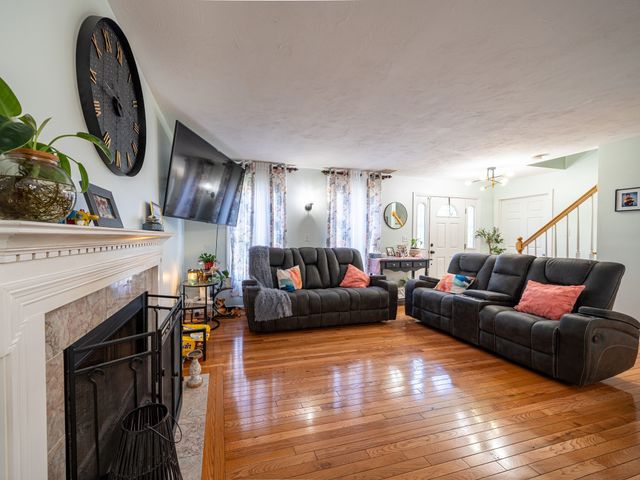 8 Spinney Path 4, Lynn, MA 01902