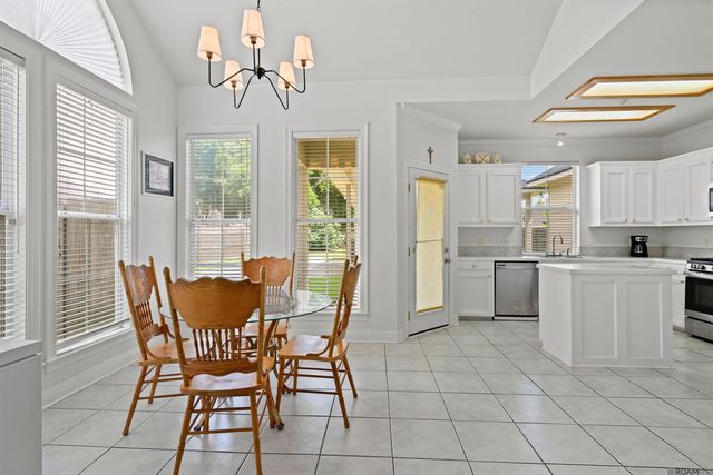 10224 Springbrook Ave, Baton Rouge, LA 70810