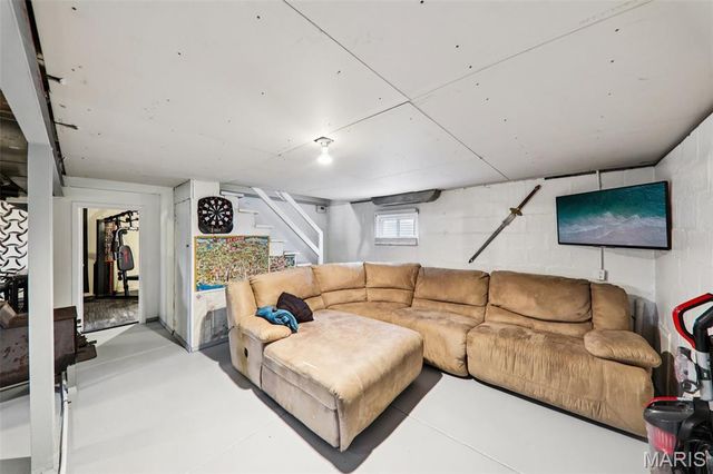 2120 Starling Airport Road, Arnold, MO 63010