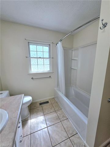 406 Laurel Mountain Road, North Wilkesboro, NC 28659