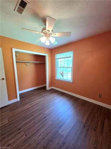 406 Laurel Mountain Road, North Wilkesboro, NC 28659