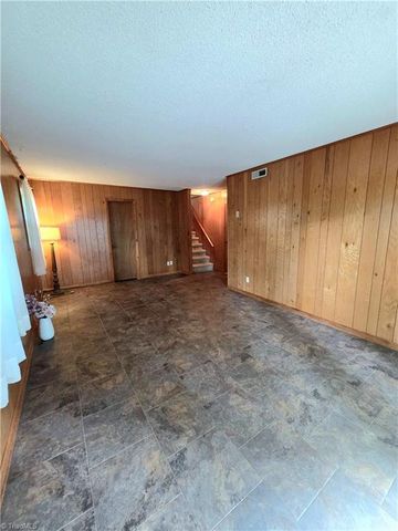 406 Laurel Mountain Road, North Wilkesboro, NC 28659