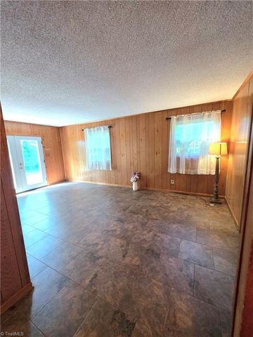 406 Laurel Mountain Road, North Wilkesboro, NC 28659