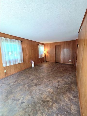 406 Laurel Mountain Road, North Wilkesboro, NC 28659
