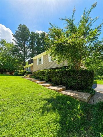 406 Laurel Mountain Road, North Wilkesboro, NC 28659