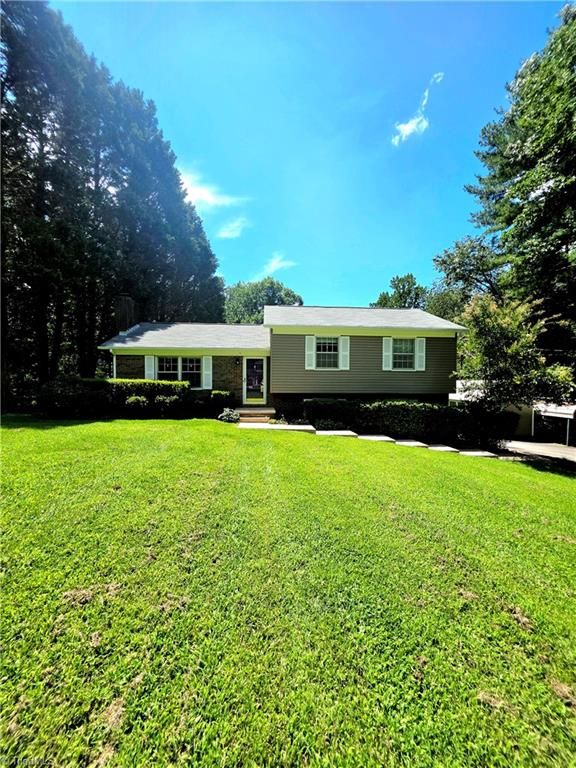 406 Laurel Mountain Road, North Wilkesboro, NC 28659