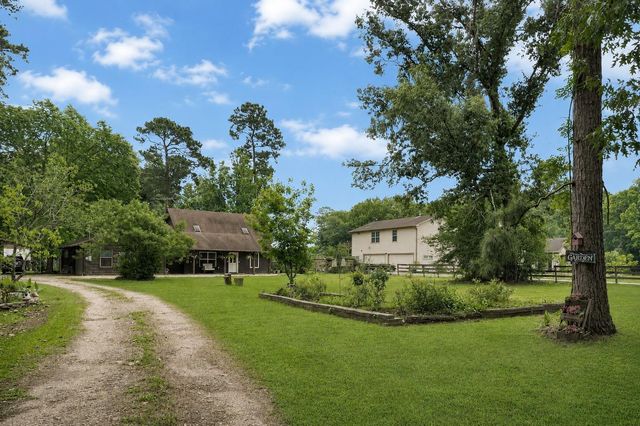 6B Davidson Lane, Huffman, TX 77336