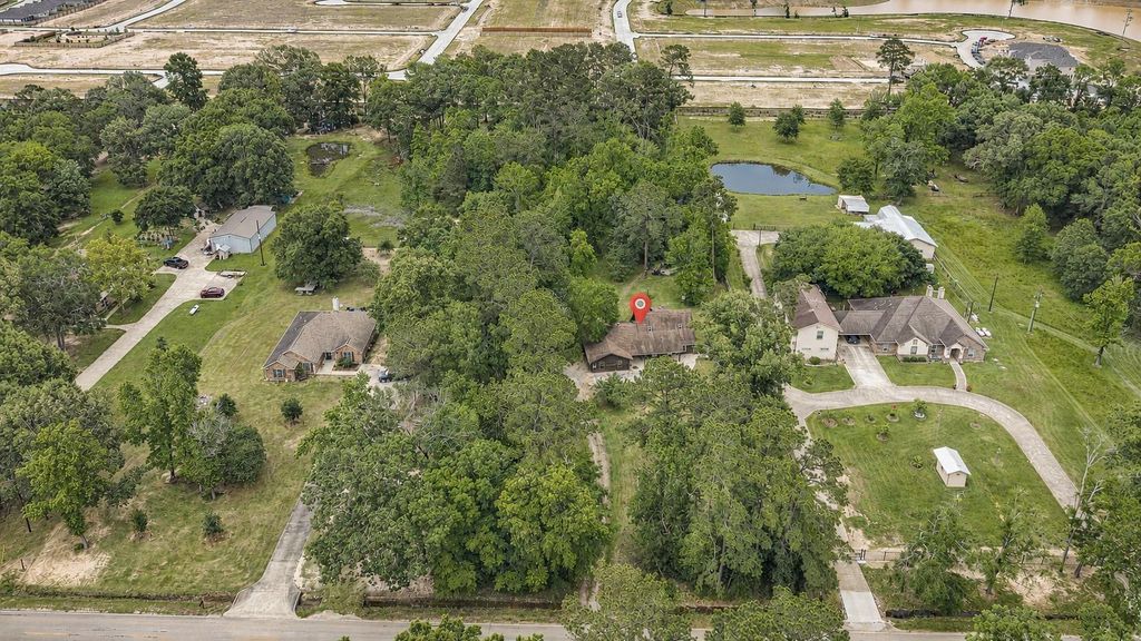 6B Davidson Lane, Huffman, TX 77336