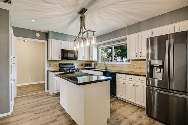 11711 Three Oaks TRL, Austin, TX 78759
