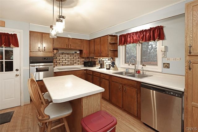 6118 Smith Road, Cicero, NY 13212