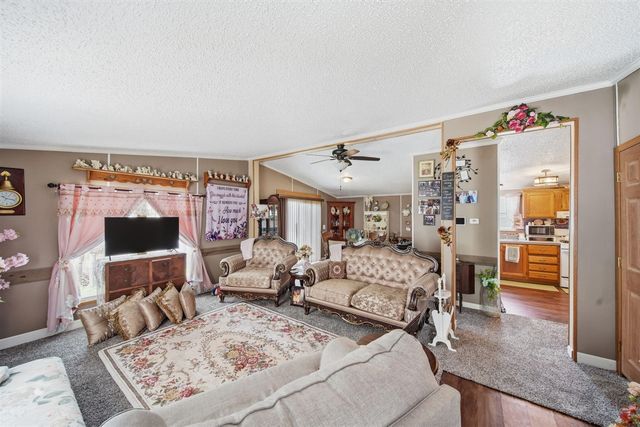 953 Savannah River Drive, Adrian, MI 49221