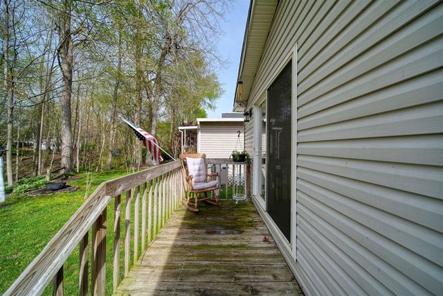 953 Savannah River Drive, Adrian, MI 49221