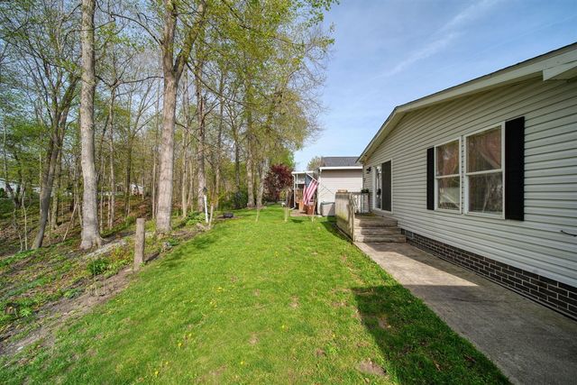 953 Savannah River Drive, Adrian, MI 49221