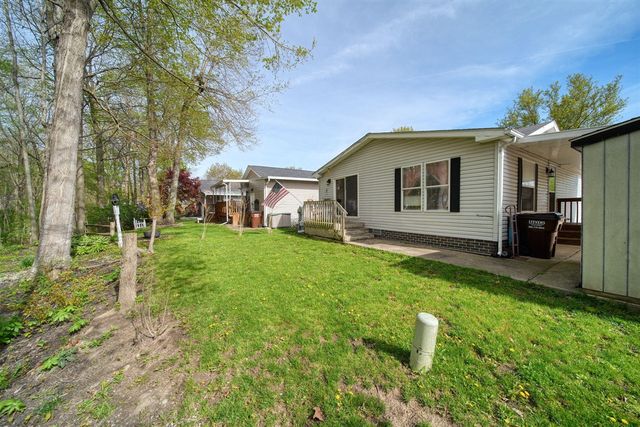 953 Savannah River Drive, Adrian, MI 49221