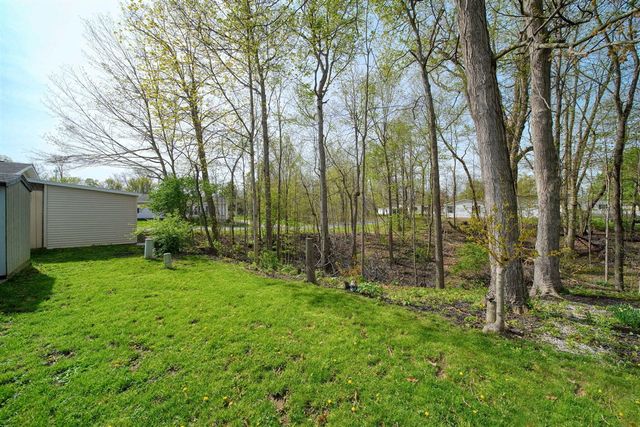 953 Savannah River Drive, Adrian, MI 49221