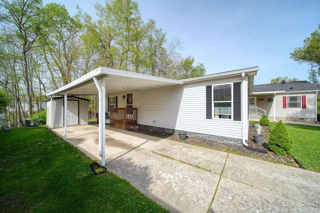 953 Savannah River Drive, Adrian, MI 49221