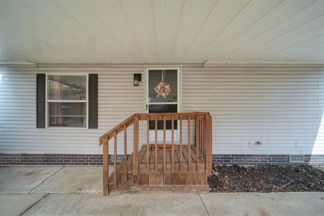 953 Savannah River Drive, Adrian, MI 49221