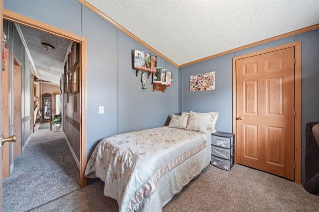 953 Savannah River Drive, Adrian, MI 49221