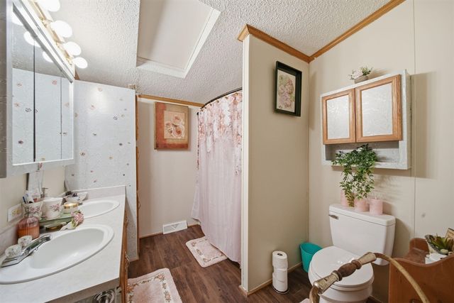 953 Savannah River Drive, Adrian, MI 49221