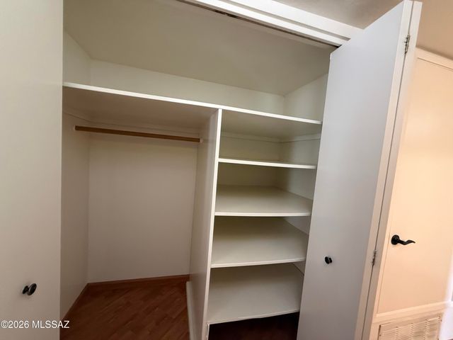 625 N Brown Avenue, Tucson, AZ 85710