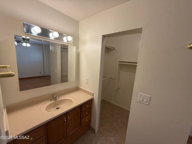 625 N Brown Avenue, Tucson, AZ 85710