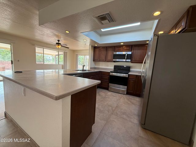 625 N Brown Avenue, Tucson, AZ 85710