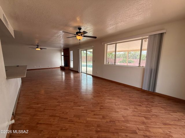 625 N Brown Avenue, Tucson, AZ 85710