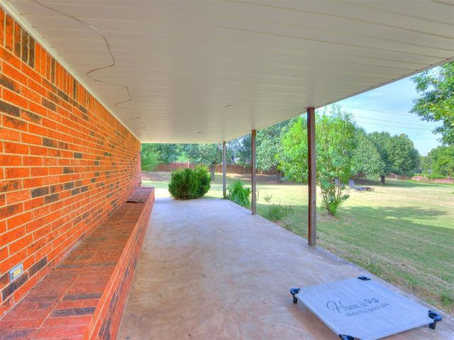 1135 Mockingbird Circle, Choctaw, OK 73020