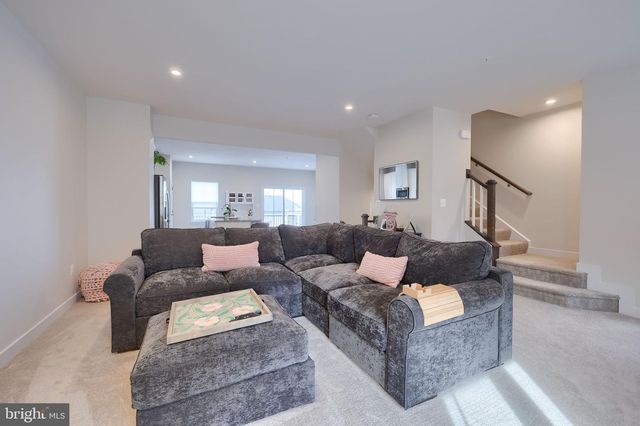 1150 ROSECROFT LN, York, PA 17403