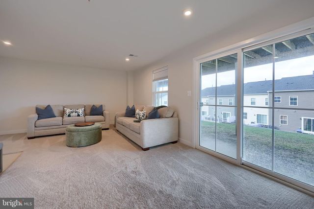 1150 ROSECROFT LN, York, PA 17403