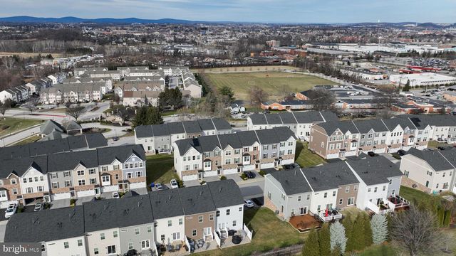 1150 ROSECROFT LN, York, PA 17403