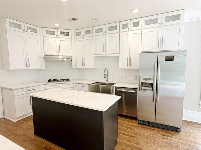 530 Rippling Water Lane, Johns Creek, GA 30097