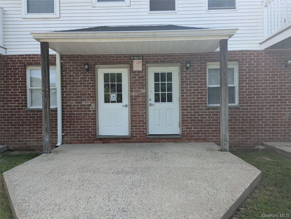 1 Hemlock Drive F165, Bay Shore, NY 11706 — photo 2