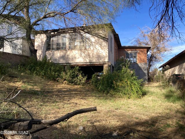 229 W Loma Street, Nogales, AZ 85621