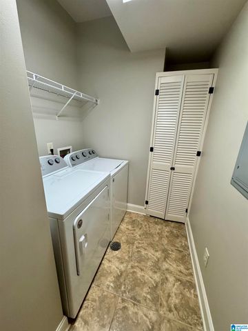 3038 Massey Rd Apt 302, Vestavia Hills, AL 35216