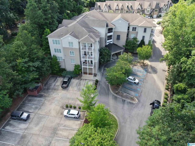 3038 Massey Rd Apt 302, Vestavia Hills, AL 35216