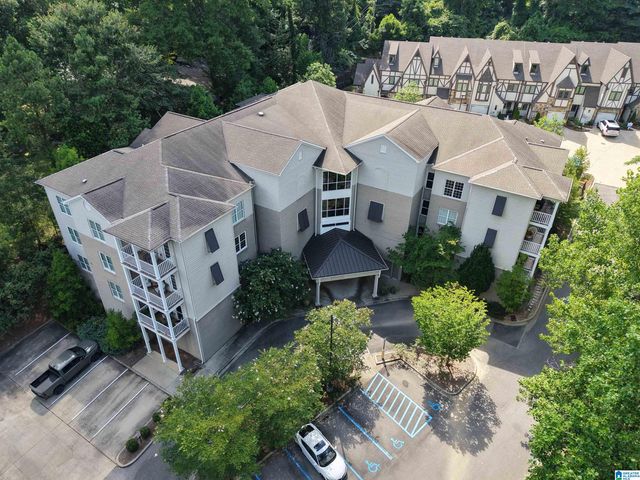 3038 Massey Rd Apt 302, Vestavia Hills, AL 35216