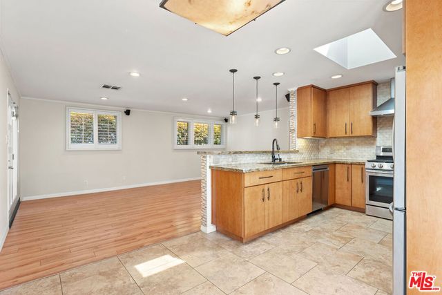 8255 Tuscany Avenue, Playa Del Rey, CA 90293